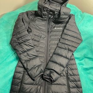 Barely worn Columbia jacket